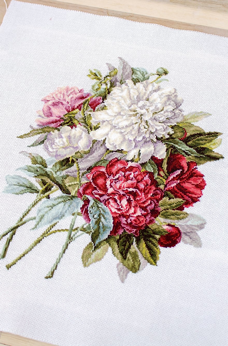 Cross stitch kit Luca-S - B2355 Peonies