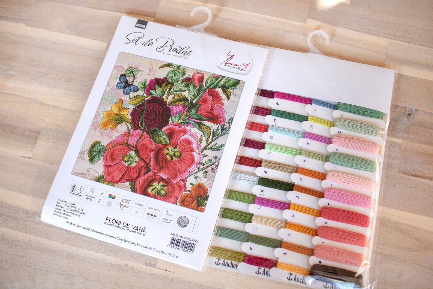 Cross stitch kit Luca-S - B2366 Summer flowers
