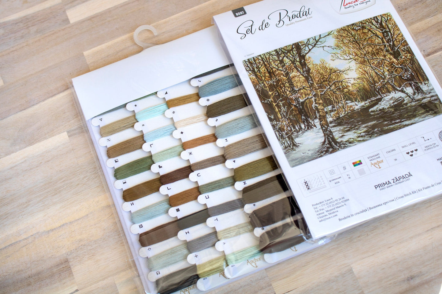 Cross stitch kit Luca-S - B597 First snow