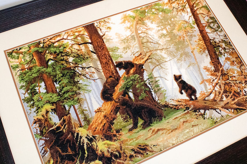 Luca-S Gobelin Embroidery Set - Morning in the Pine Forest, G452