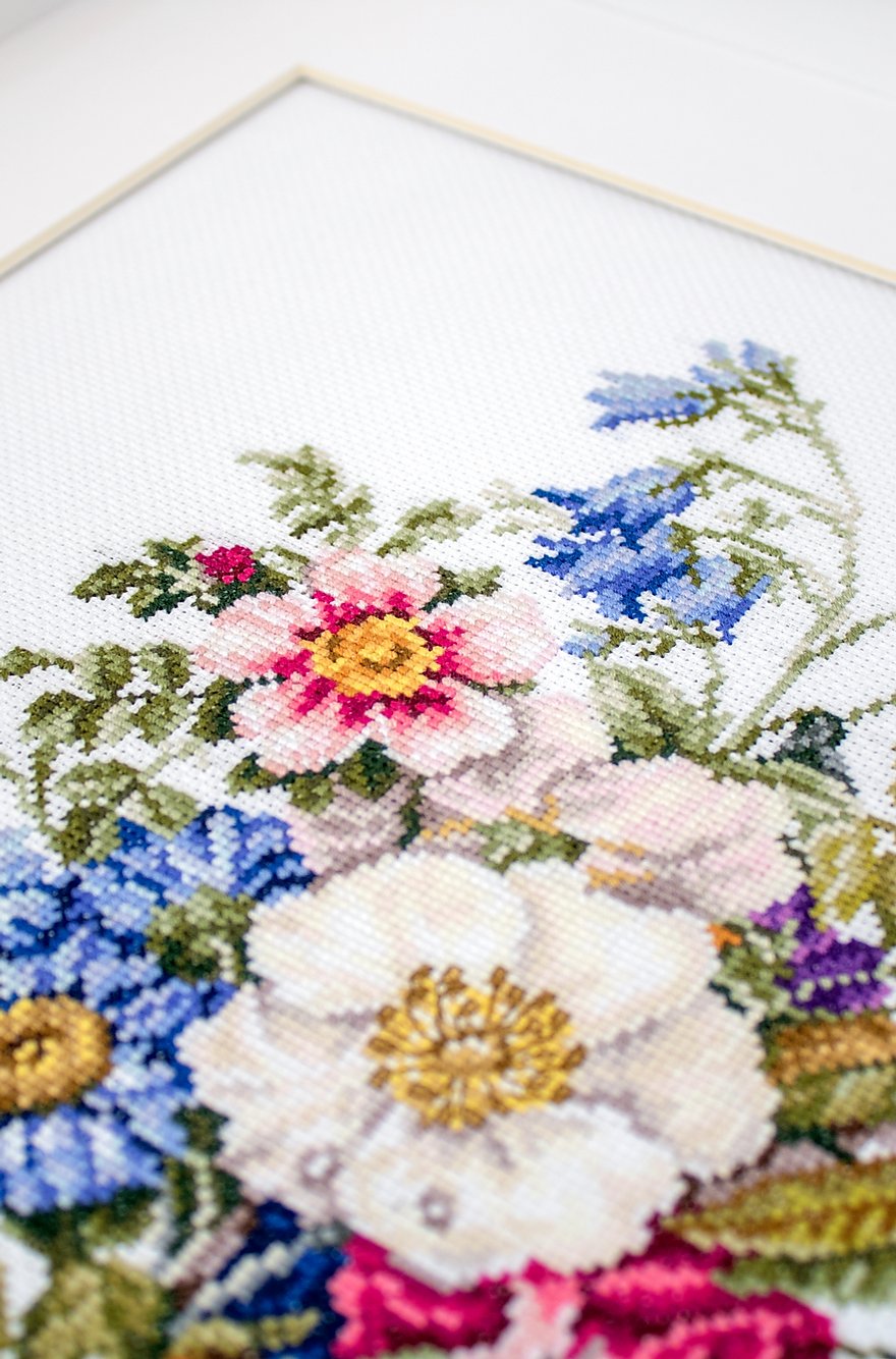 Cross stitch kit Luca-S - BU4004 Bouquet of summer flowers
