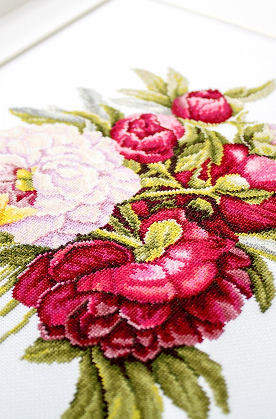 Cross stitch kit Luca-S - B2354 Bouquet of peonies