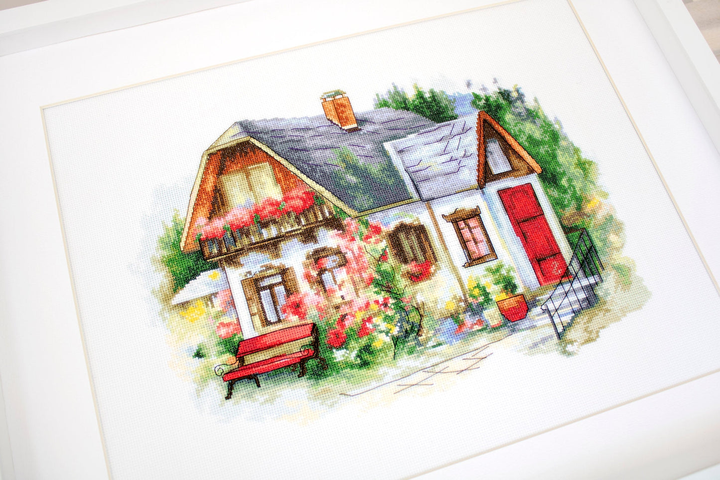 Cross stitch kit Luca-S - BU4005 Beautiful cottage in the country