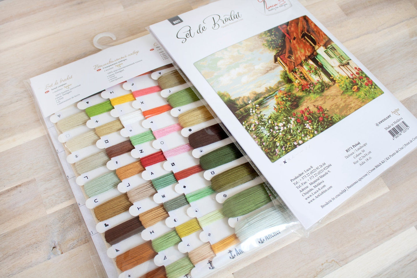 Luca-S Cross Stitch Kit - Summer Landscape, G571