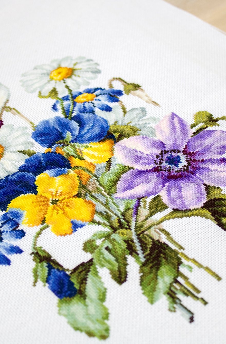 Cross stitch kit Luca-S - B2348 Bouquet of flowers