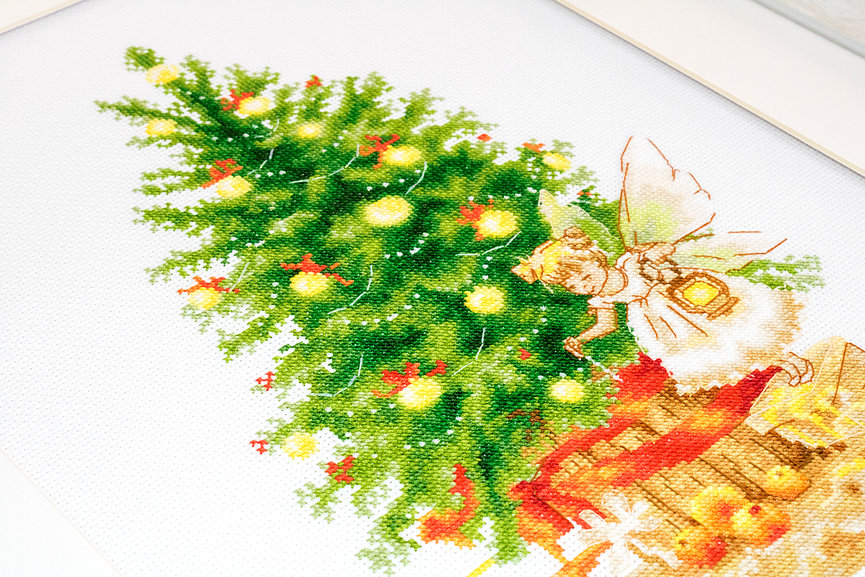 Cross stitch kit Luca-S - B1117 Christmas Tree