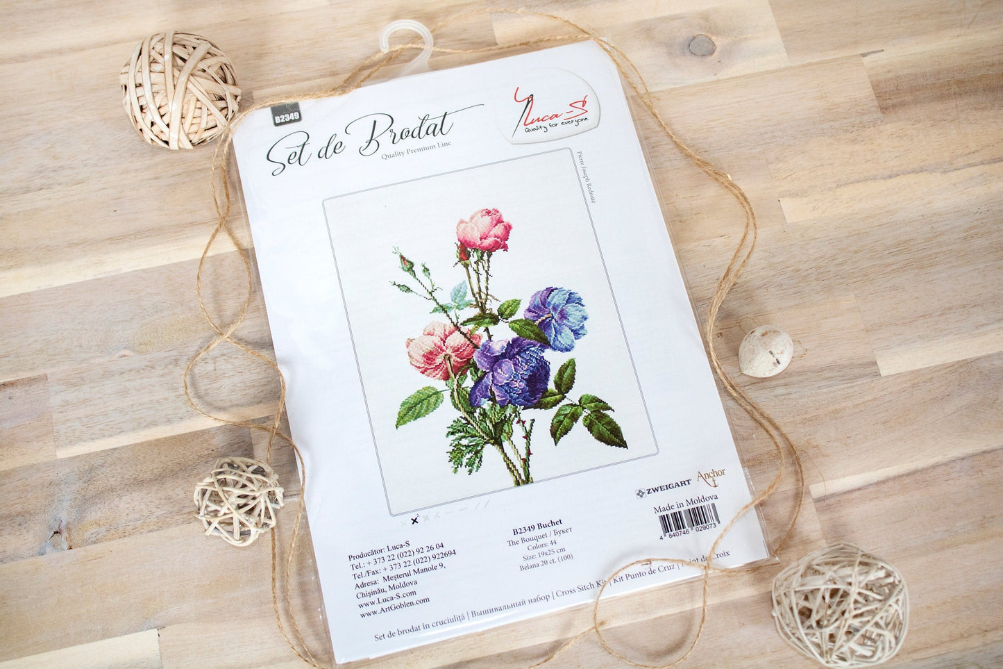 Set de brodat în cruciuliță Luca-S - B2349 Buchet