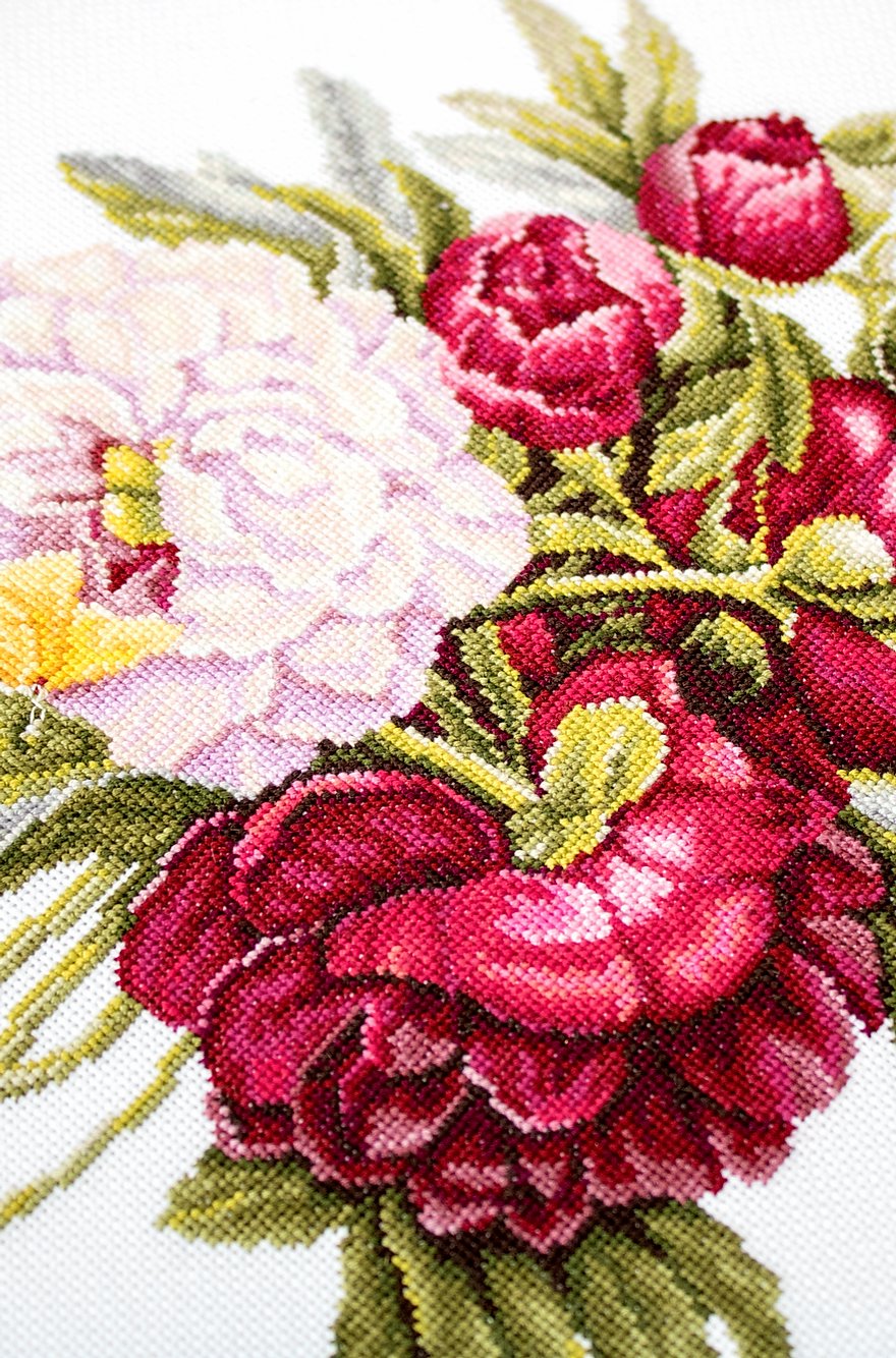 Cross stitch kit Luca-S - B2354 Bouquet of peonies