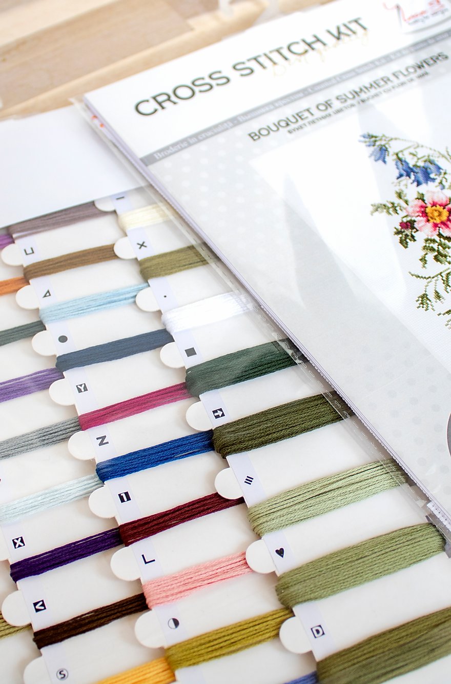 Cross stitch kit Luca-S - BU4004 Bouquet of summer flowers