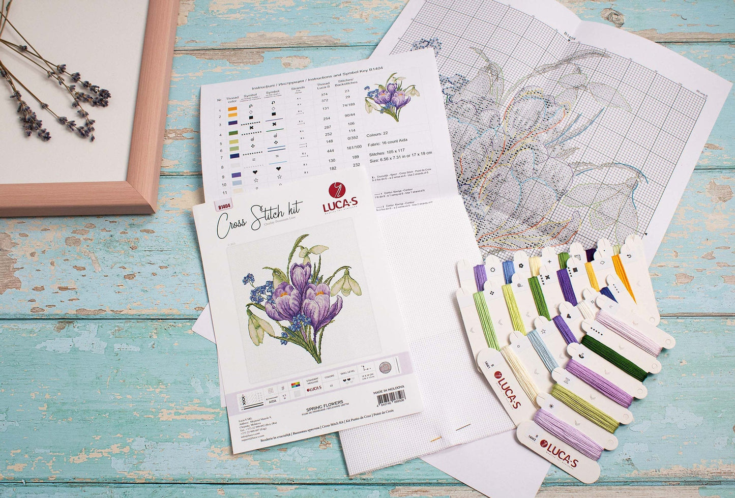 Luca-S cross stitch kit - Spring Flowers, B1404