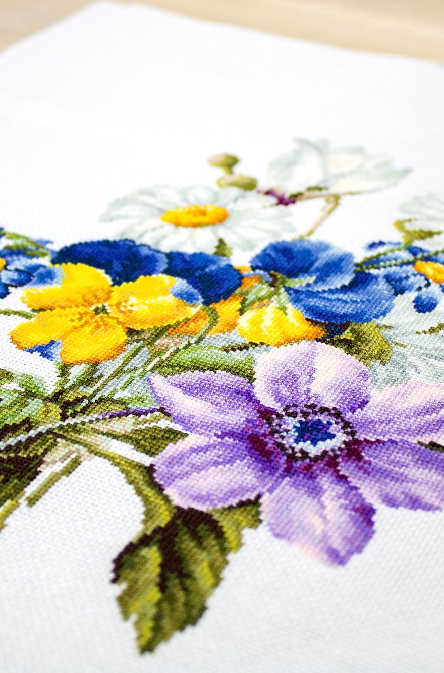 Cross stitch kit Luca-S - B2348 Bouquet of flowers