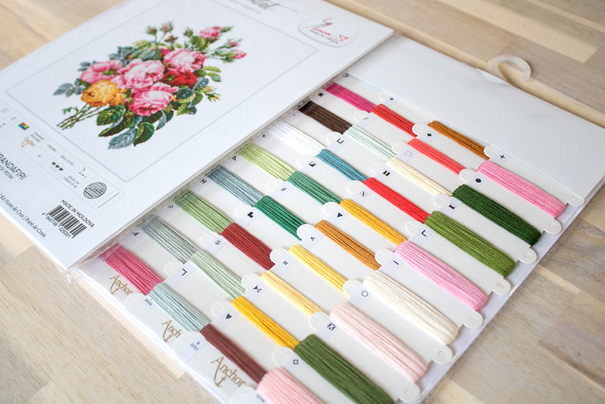 Cross stitch kit Luca-S - BA2372 Roses