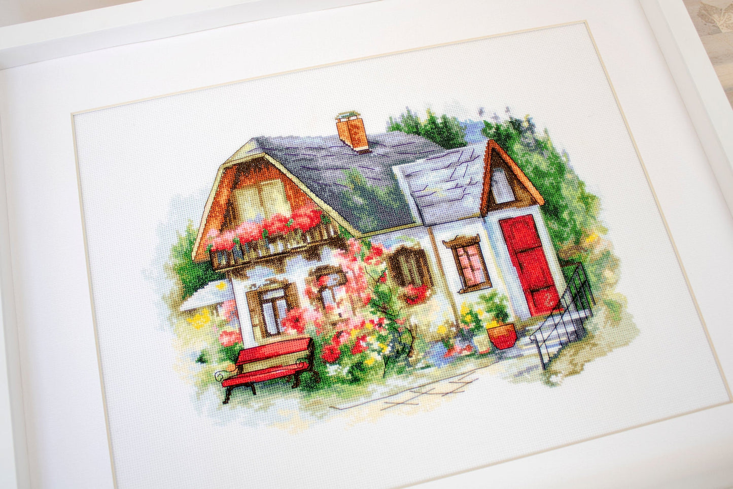 Cross stitch kit Luca-S - BU4005 Beautiful cottage in the country