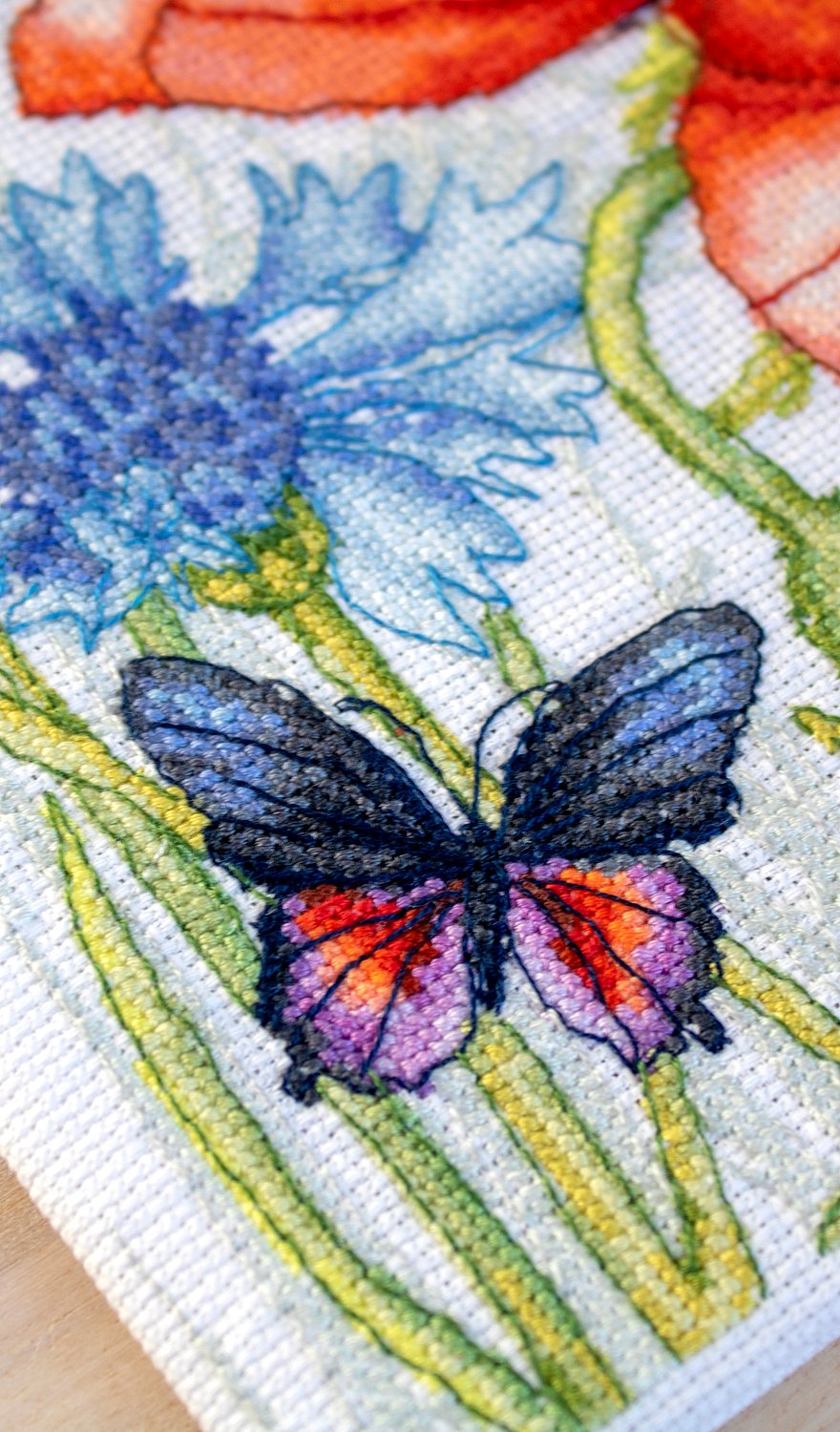 Cross stitch kit Luca-S - BU4018 Poppies and butterflies