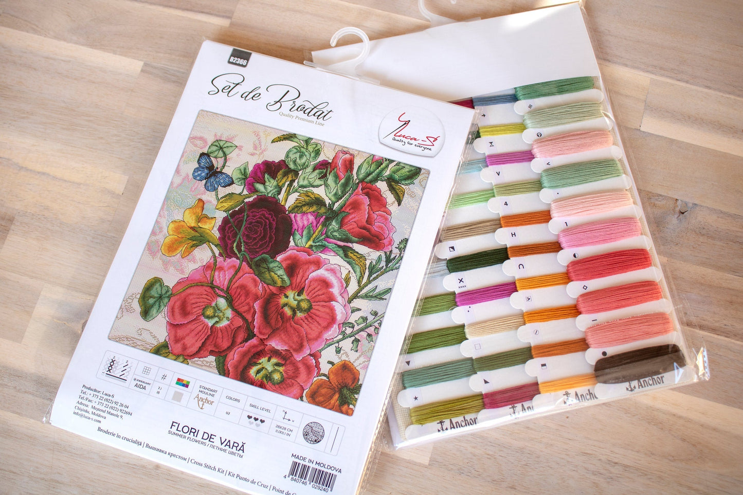 Cross stitch kit Luca-S - B2366 Summer flowers