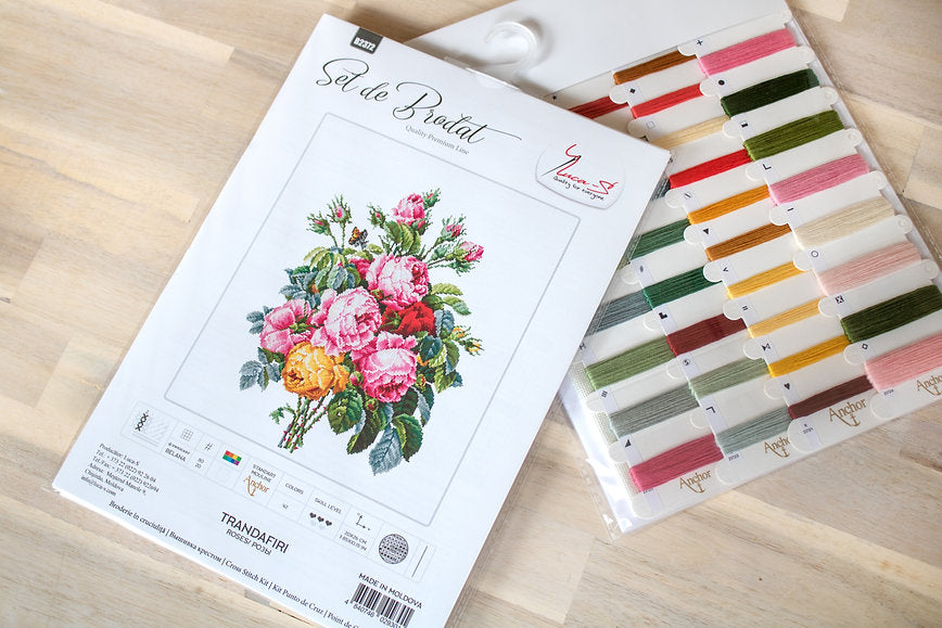 Cross stitch kit Luca-S - BA2372 Roses