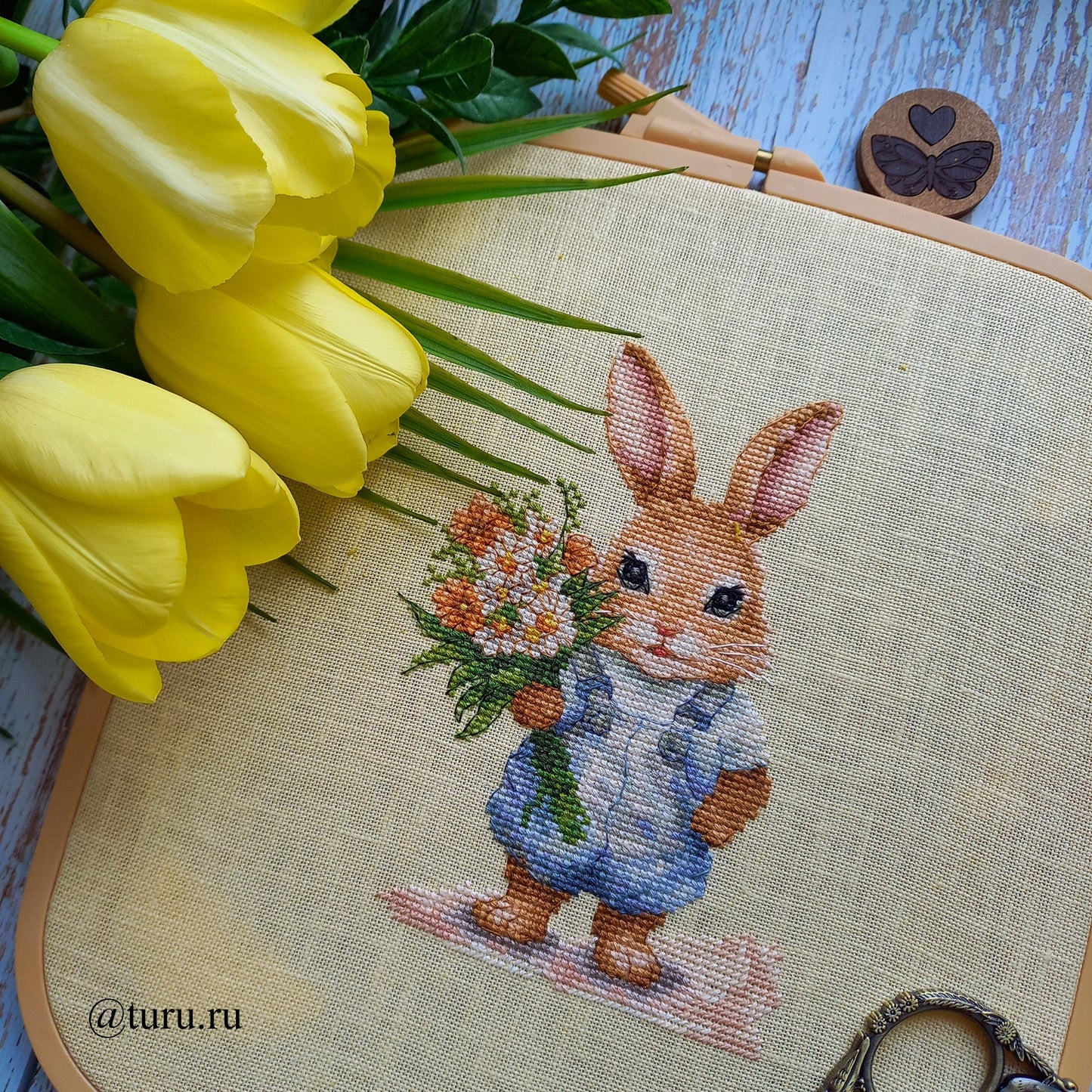 Cross stitch kit Luca-S - Bunny Surprise, B1409
