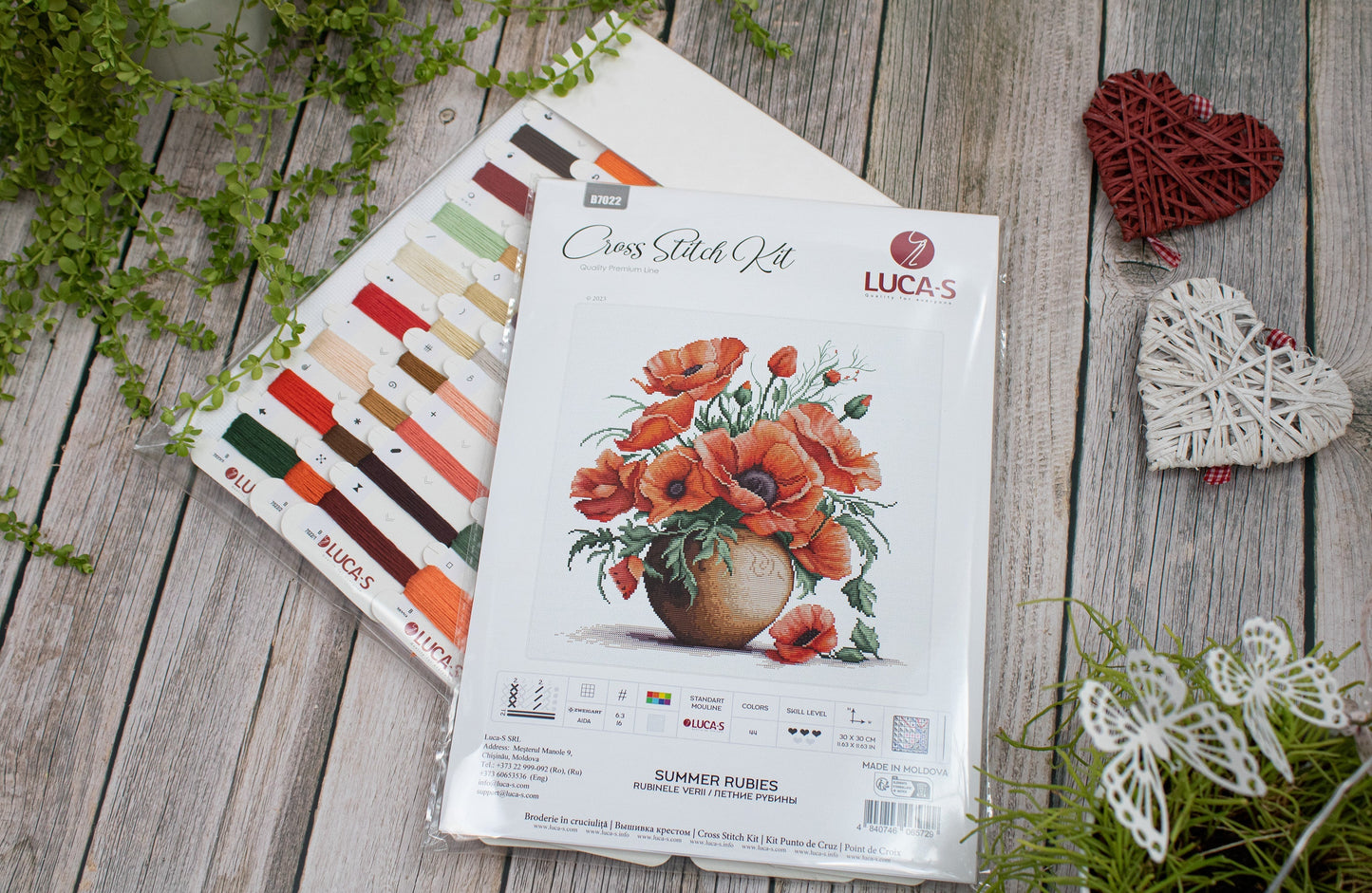 Cross stitch kit Luca-S - B7022 Summer Rubies