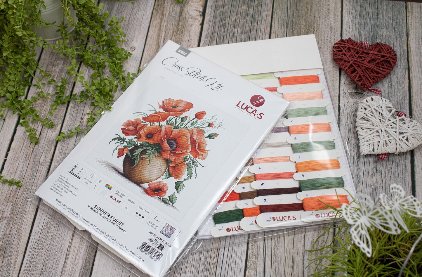 Cross stitch kit Luca-S - B7022 Summer Rubies