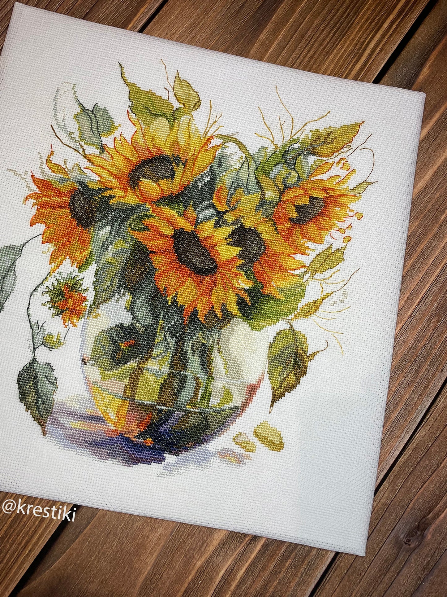 Cross stitch kit Luca-S - Sunflower Vase, B7025