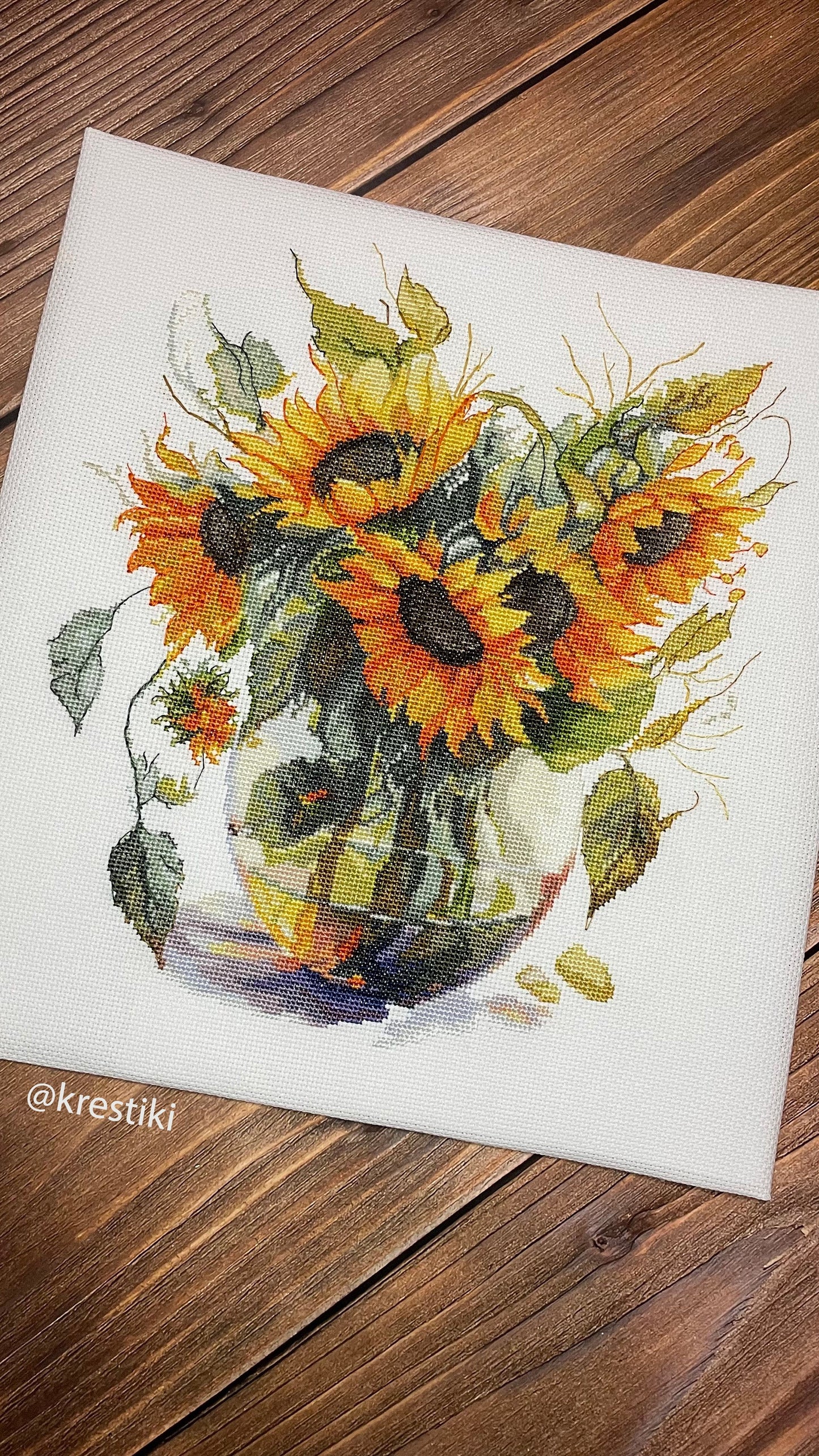 Cross stitch kit Luca-S - Sunflower Vase, B7025