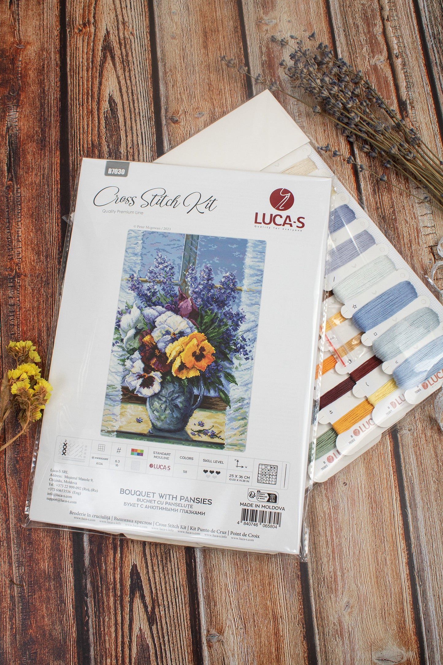 Cross stitch kit Luca-S - B7030 Bouquet of Pansies