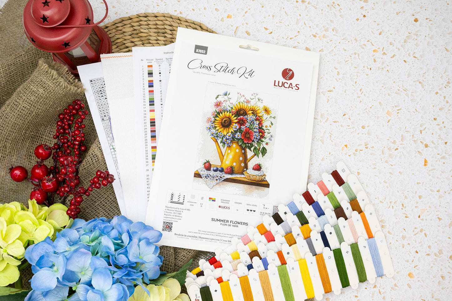 Set de brodat în cruciuliță Luca-S - Flori de Vară, B7052