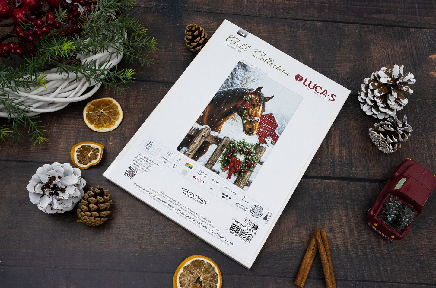 Cross stitch kit Luca-S GOLD - Holiday Magic, B710
