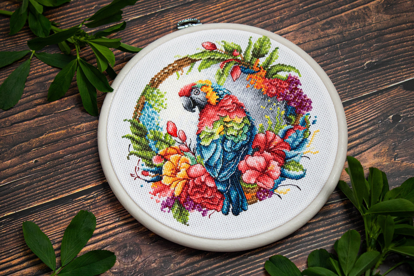 Cross stitch embroidery kit with embroidery hoop included - BC201 Tropical Parrot