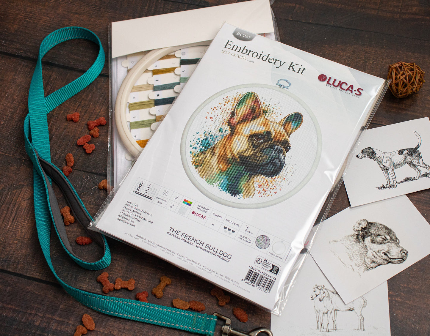 Cross stitch embroidery kit with embroidery hoop included - BC207 French Bulldog