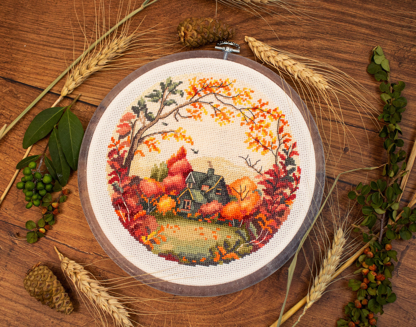Cross stitch embroidery set with embroidery hoop included - Autumn BC221
