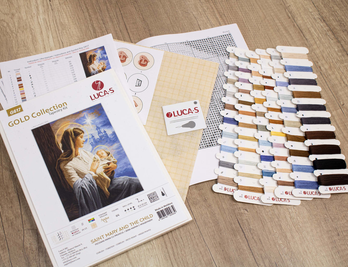 Set de brodat în goblen Luca-S GOLD - G617 Fecioara Maria cu Pruncul