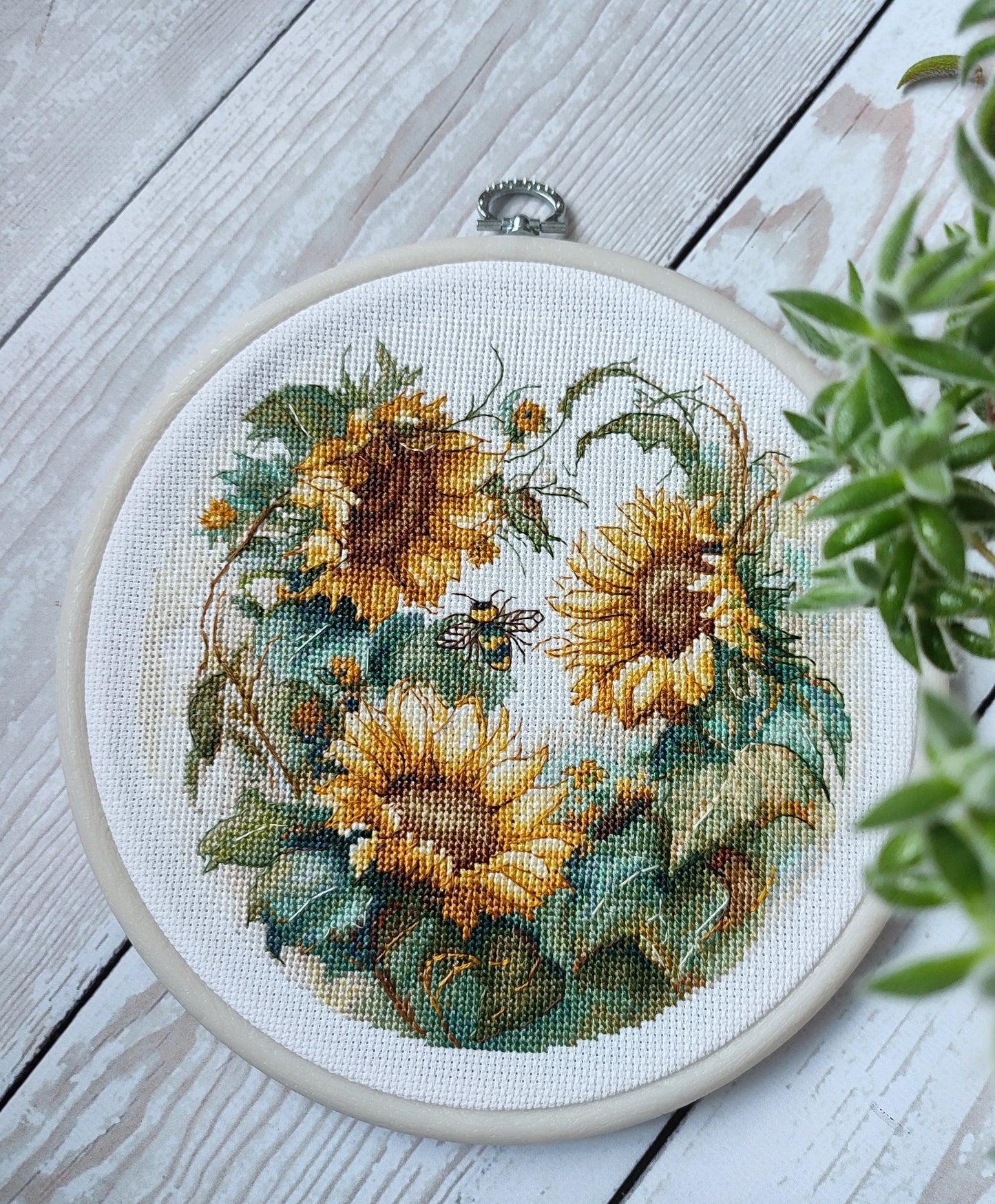 Cross stitch embroidery set with embroidery hoop included - BC202 Sunflower