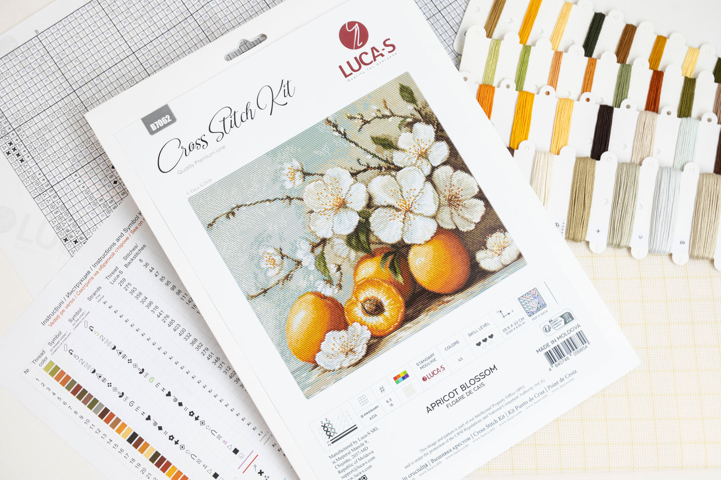 Set de brodat în cruciuliță Luca-S - B7062 Floare de cais