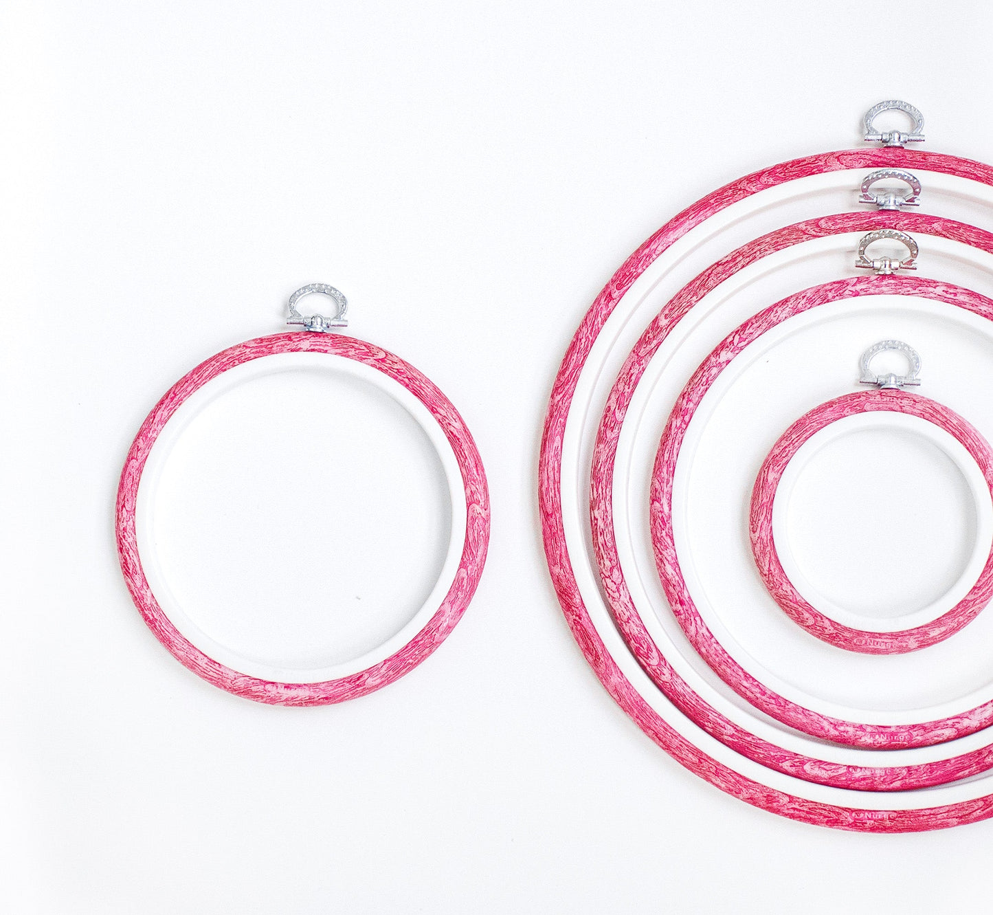 Cerc pentru Broderie Rotund de Culoarea Maro, Flexibil, 230-4