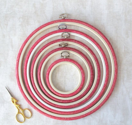 Cerc pentru Broderie Rotund de Culoarea Maro, Flexibil, 230-4