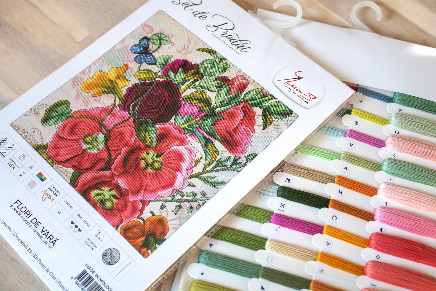 Cross stitch kit Luca-S - B2366 Summer flowers