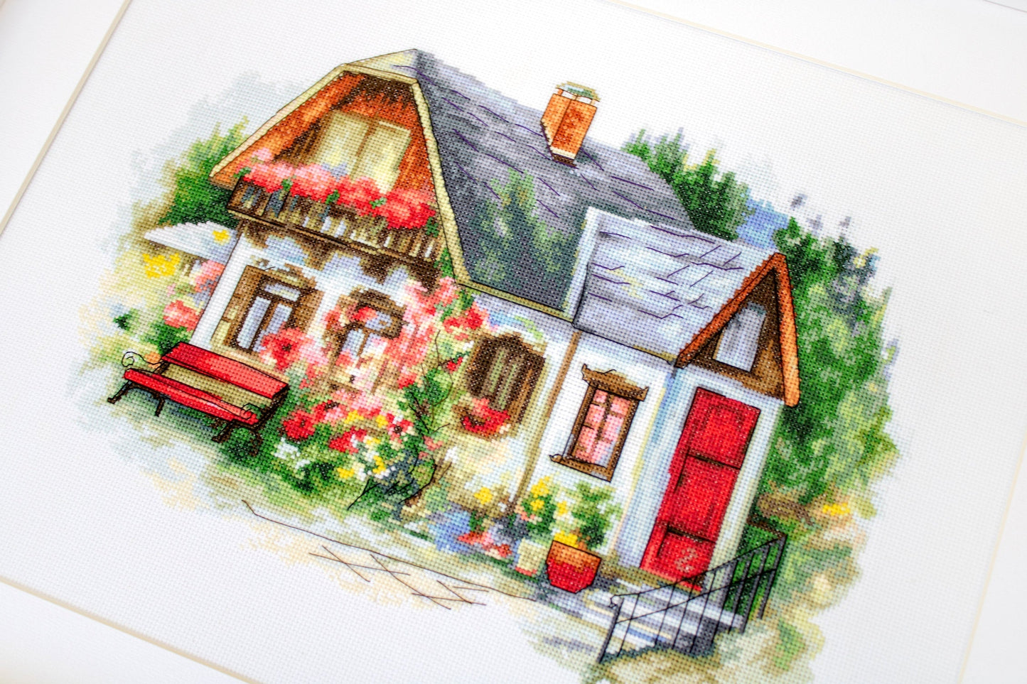 Cross stitch kit Luca-S - BU4005 Beautiful cottage in the country