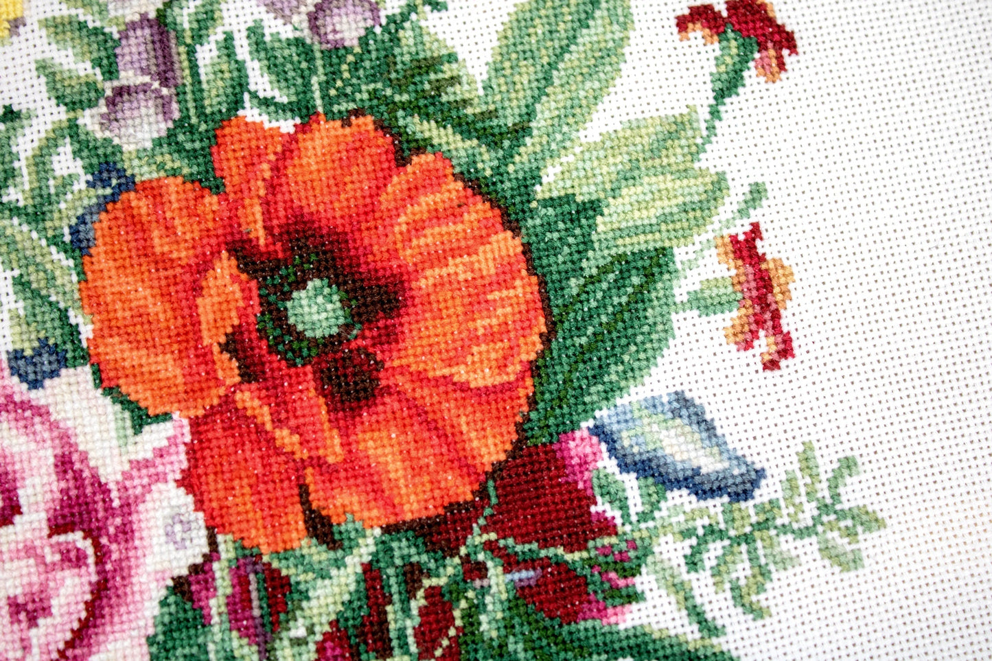 Set de brodat în cruciuliță Luca-S - B2350 Buchet cu mac şi bujor