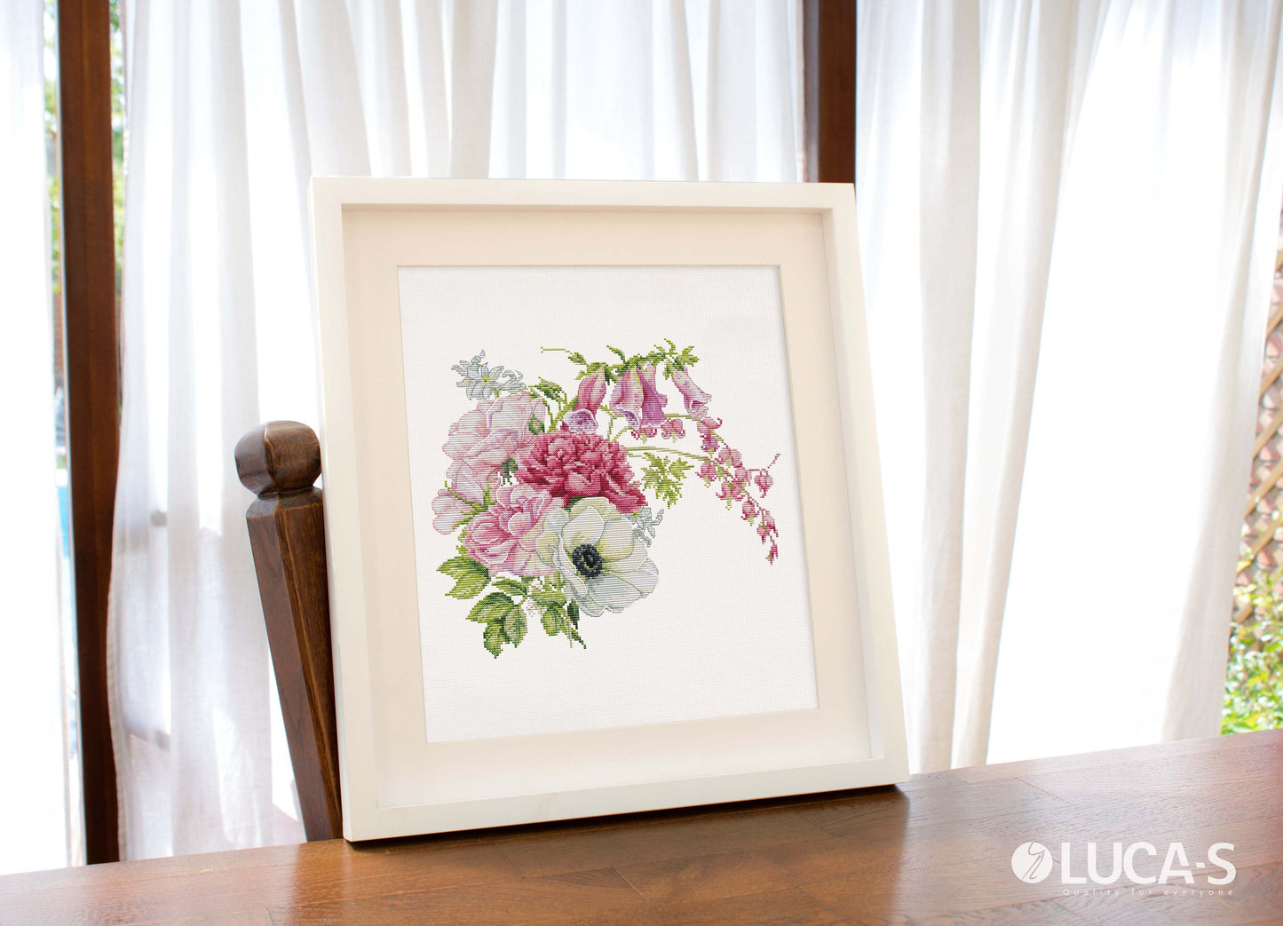 Luca-S cross stitch kit - Spring Bouquet, B7018