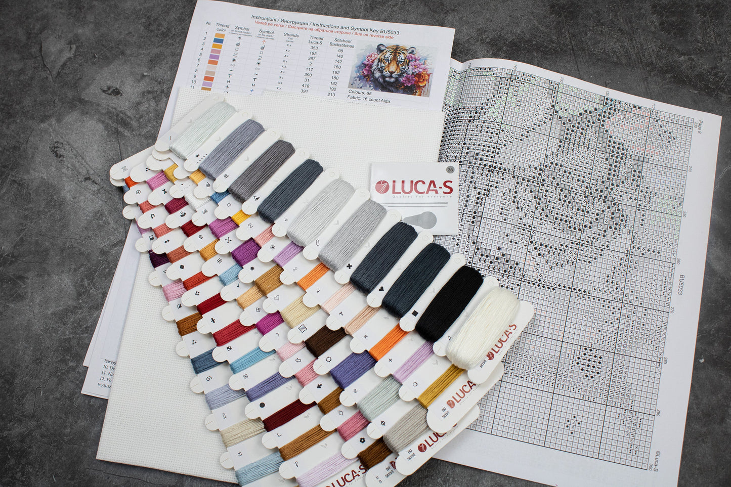 Cross stitch kit Luca-S - Wildlife BU5033