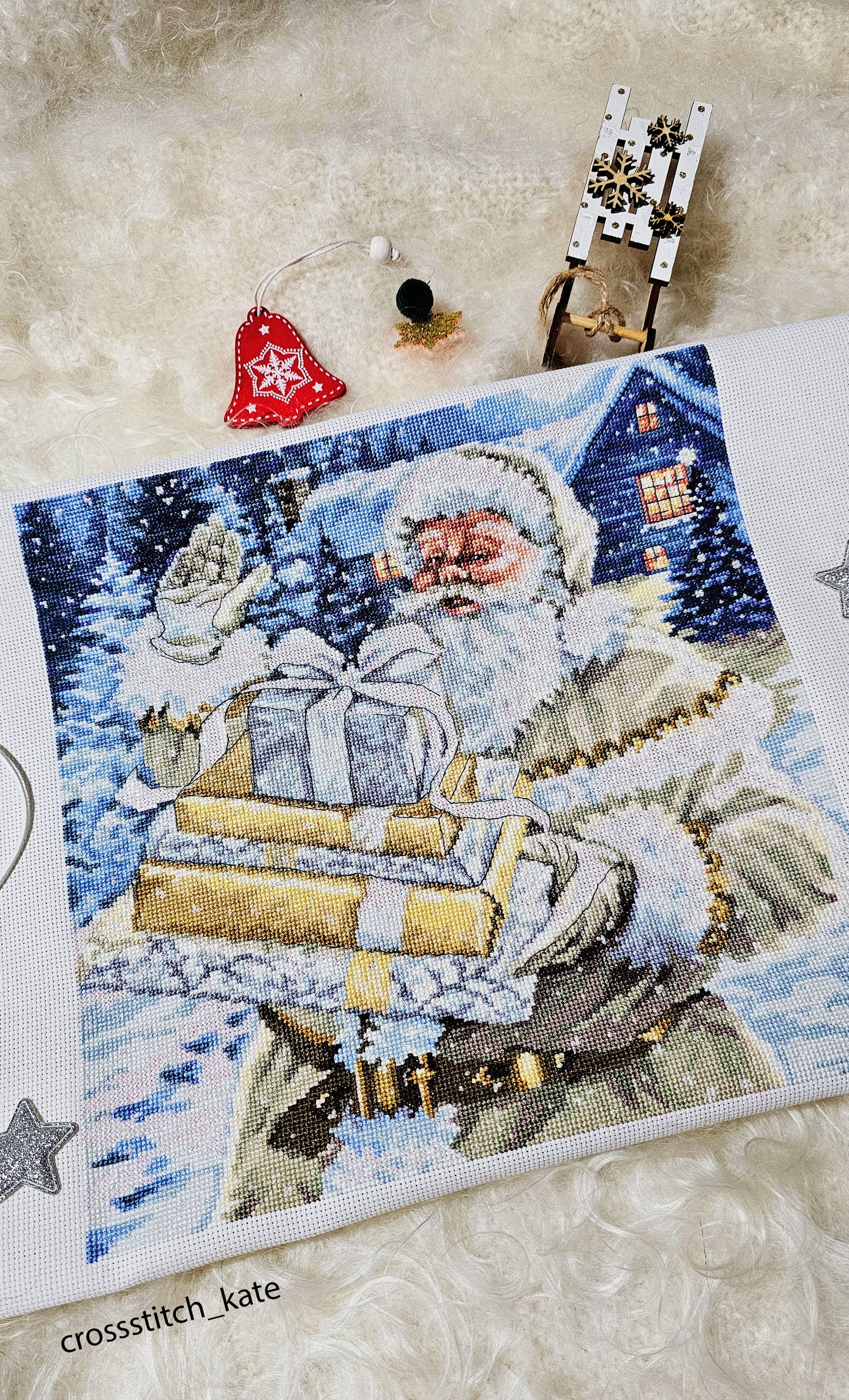 Cross stitch kit Luca-S - Santa Claus with Gifts BU5034