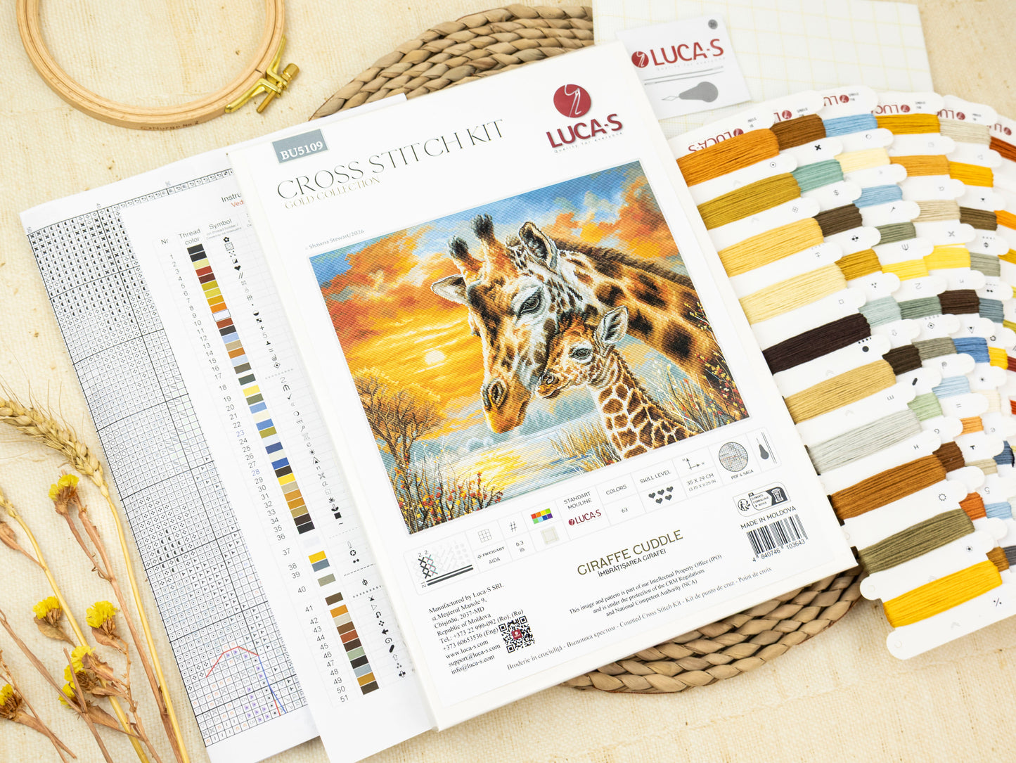 Set de brodat în cruciuliță Luca-S GOLD - BU5109 Îmbrățișarea Girafei